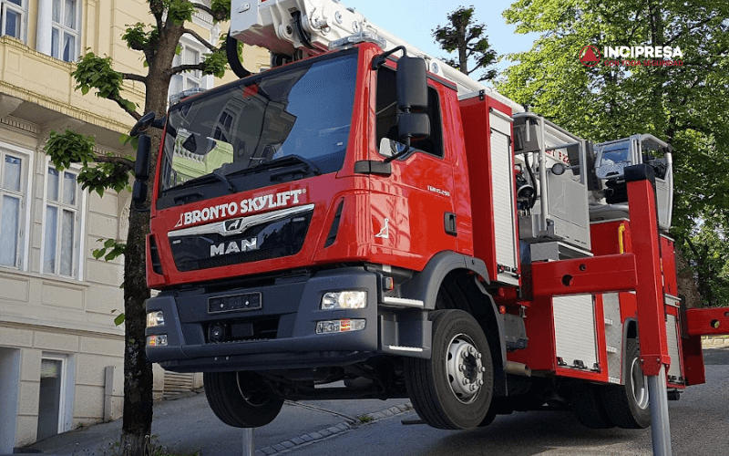 tipos de camiones de bomberos plataformas de rescate